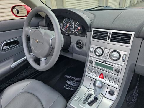 Used 2005 Chrysler Crossfire Limited image 11