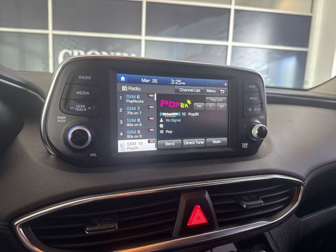 Used 2020 Hyundai Santa Fe SEL w/ Convenience Package image 30