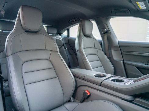 Certified 2026 Porsche Taycan AWD/4WD image 25