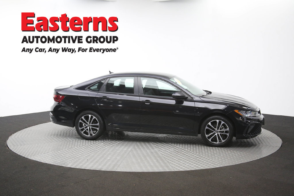 Used 2025 Volkswagen Jetta Sport FWD image 48