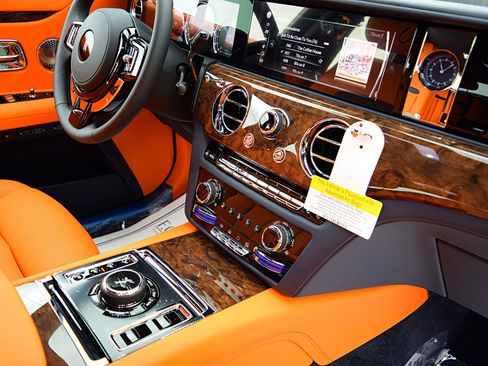 Used 2023 Rolls-Royce Ghost image 30