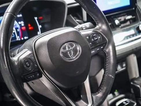 Certified 2024 Toyota Corolla Cross XLE image 20