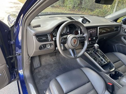 Used 2025 Porsche Macan S image 12