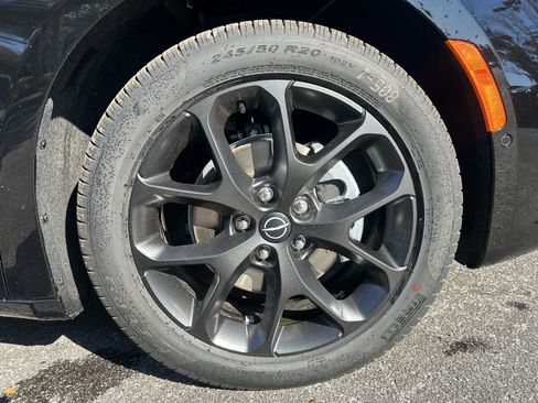 New 2026 Chrysler Pacifica Select w/ S Appearance Package image 10