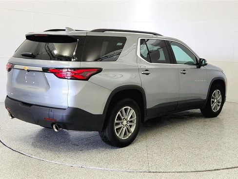 Used 2023 Chevrolet Traverse LT AWD/4WD image 7