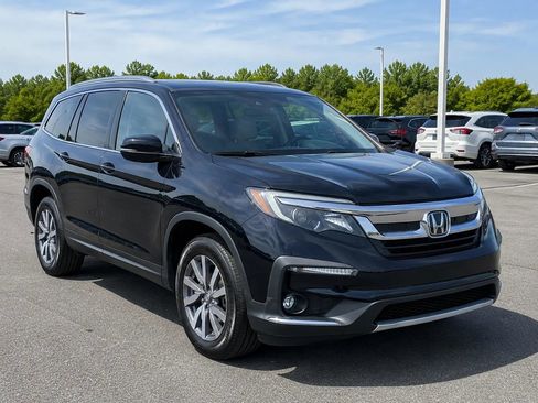 Used 2019 Honda Pilot EX image 1