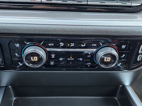 Used 2024 Chevrolet Silverado 1500 High Country w/ High Country Premium Package image 22