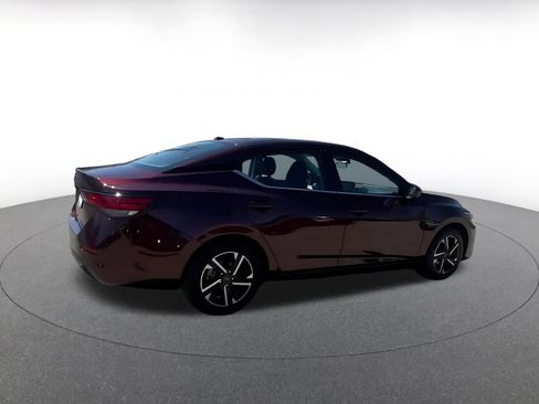 Used 2025 Nissan Sentra SV image 14