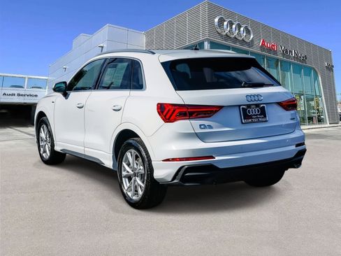 Used 2025 Audi Q3 2.0T Premium w/ Convenience Package image 2