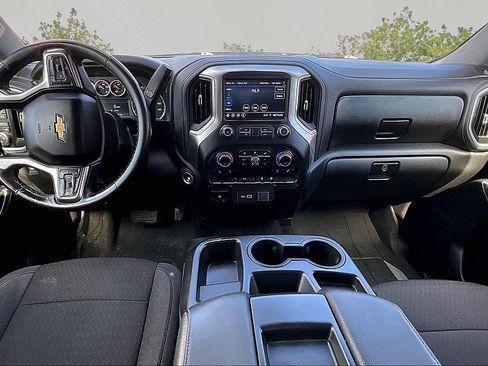 Used 2021 Chevrolet Silverado 1500 LT w/ Bed Protection Package AWD/4WD image 8