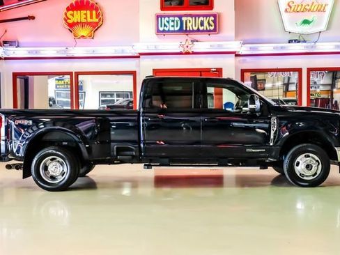 Used 2024 Ford F350 Lariat w/ FX4 Off-Road Package AWD/4WD image 10