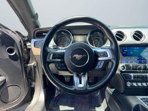Used 2020 Ford Mustang GT image 12