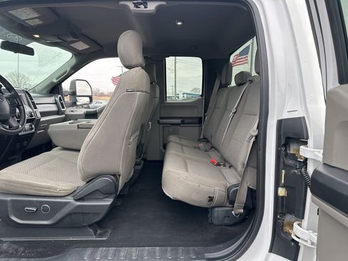 Used 2019 Ford F250 XLT w/ XLT Value Package image 23