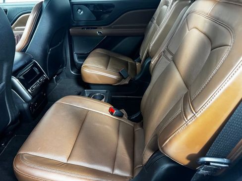 Used 2020 Lincoln Aviator Reserve w/ Equipment Group 201A AWD/4WD image 12