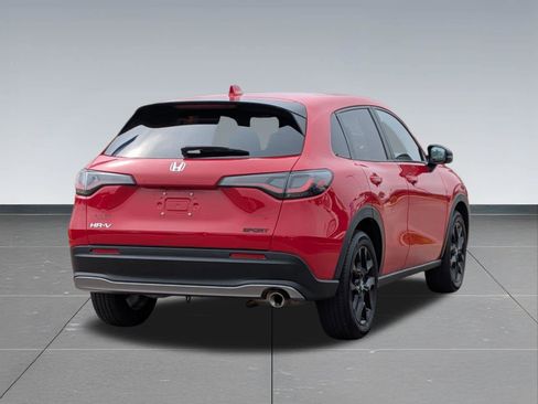 Certified 2025 Honda HR-V Sport image 6