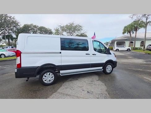 Used 2024 Ford Transit 250 Low Roof w/ Exterior Upgrade Package image 41