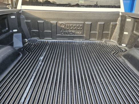 Used 2025 Chevrolet Silverado 2500 LT w/ Convenience Package image 6