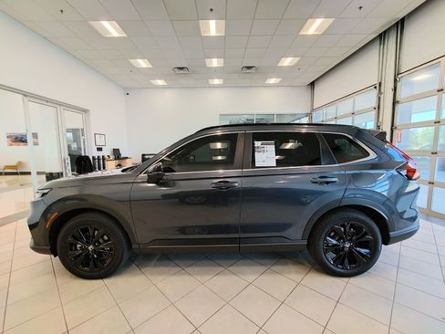 Used 2025 Honda CR-V Sport Touring image 6