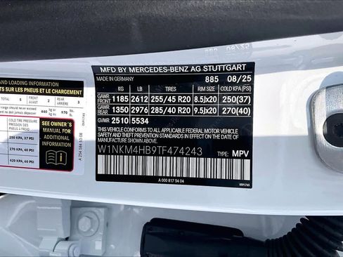 Used 2026 Mercedes-Benz GLC 300 4MATIC image 32