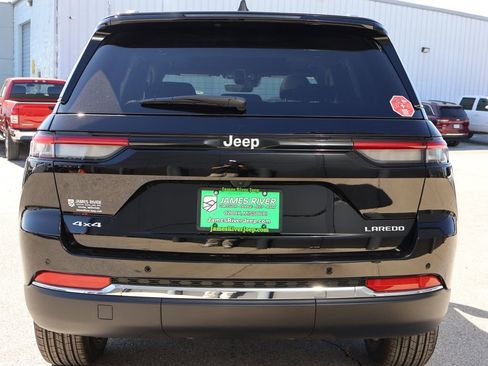 New 2026 Jeep Grand Cherokee Laredo X image 4