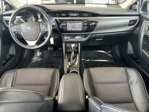 Used 2015 Toyota Corolla S image 9