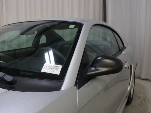 Used 2003 Ford Mustang Coupe RWD image 28