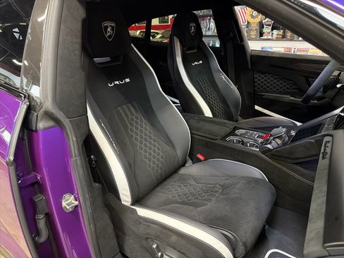 Used 2023 Lamborghini Urus Performante image 33