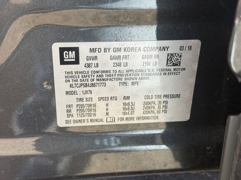 Used 2018 Chevrolet Trax LT w/ LT Convenience Package image 27