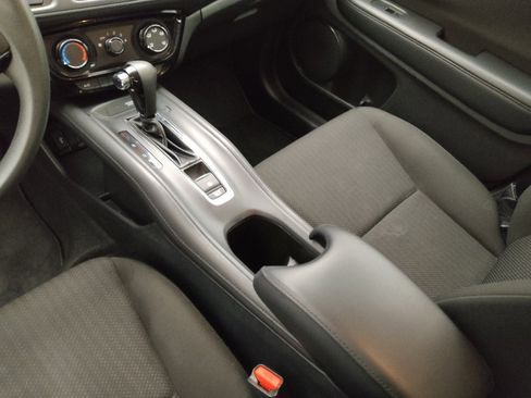 Used 2016 Honda HR-V LX image 26