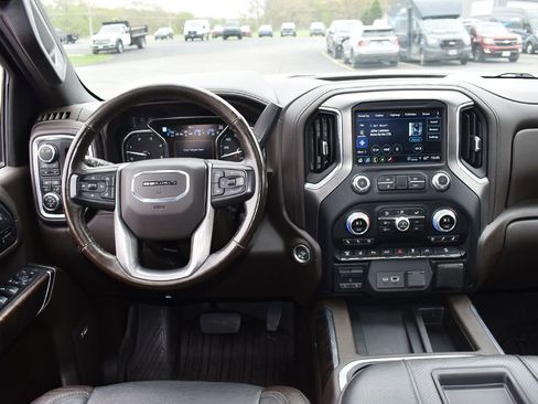 Used 2022 GMC Sierra 3500 Denali w/ Denali Ultimate Package AWD/4WD image 19