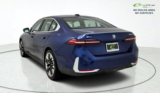 Used 2026 BMW 540i xDrive AWD/4WD image 7
