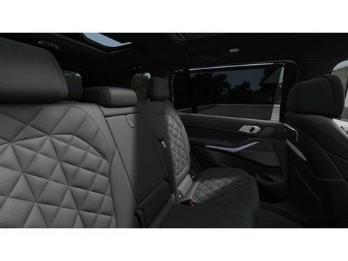 New 2027 BMW X7 xDrive40i w/ M Sport Package AWD/4WD image 12