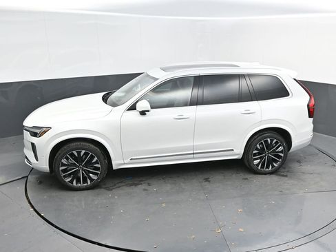 New 2026 Volvo XC90 B6 Ultra w/ Protection Package image 24