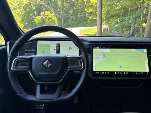 Used 2024 Rivian R1S Adventure AWD/4WD image 25