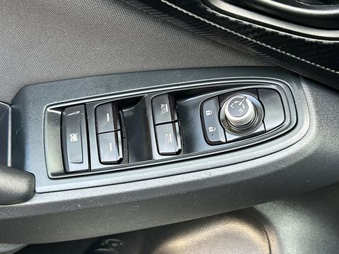 Used 2023 Subaru Crosstrek 2.0i Premium image 11