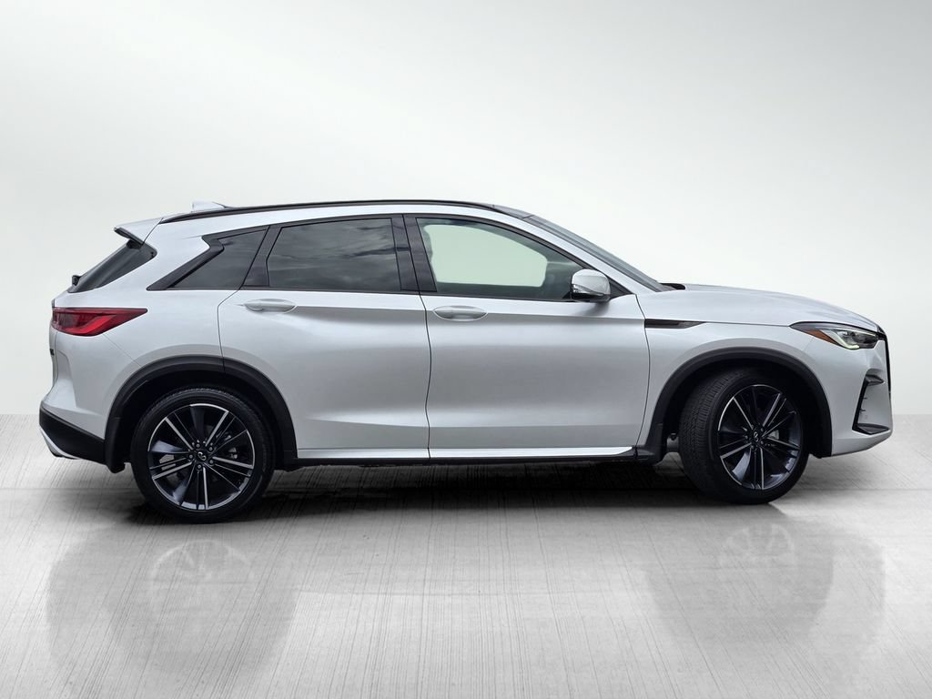 Used 2025 INFINITI QX50 Sport AWD/4WD image 3