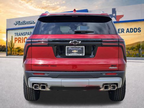 New 2026 Chevrolet Traverse Z71 w/ Driver Confidence Package AWD/4WD image 8