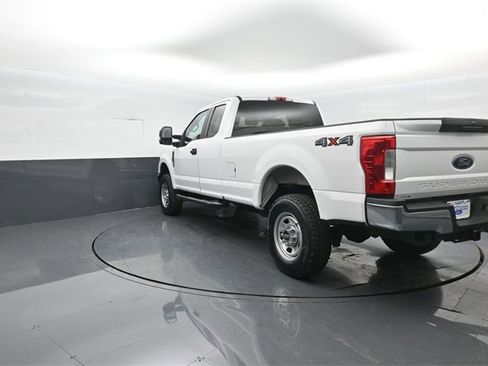 Used 2019 Ford F350 XL w/ XL Value Package image 5