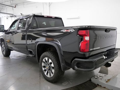 Used 2024 Chevrolet Silverado 2500 Custom w/ Custom Value Package AWD/4WD image 5