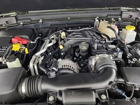 Used 2022 Jeep Gladiator Sport AWD/4WD image 14
