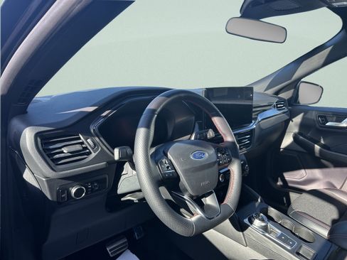 Used 2023 Ford Escape ST-Line w/ Tech Pack #1 image 13