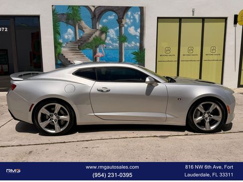 Used 2016 Chevrolet Camaro SS RWD image 4