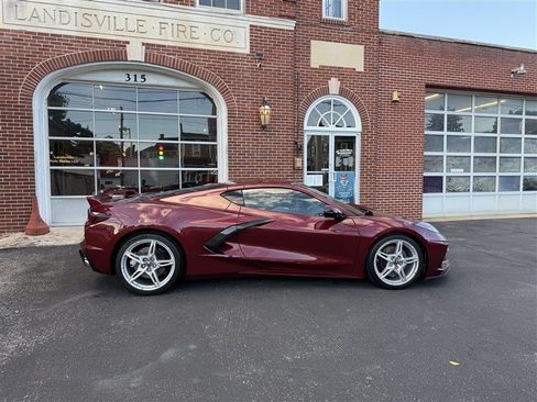 Used 2020 Chevrolet Corvette Stingray Preferred Cpe w/ 2LT Preferred Equipment Group RWD image 1