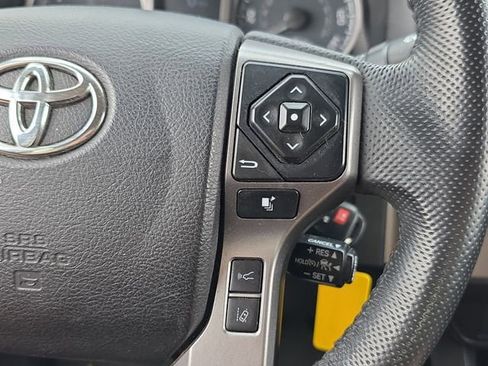 Used 2020 Toyota Tacoma SR5 image 23