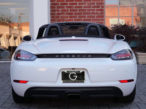 Used 2019 Porsche 718 Boxster RWD image 5