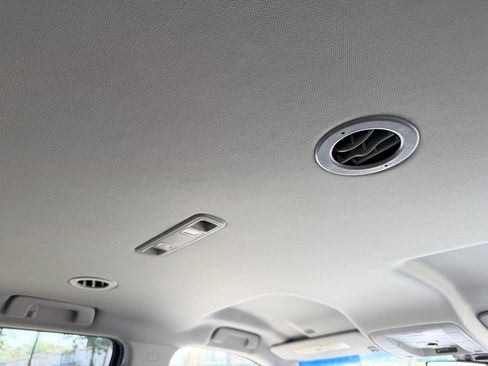 Used 2019 Chevrolet Tahoe LT image 23