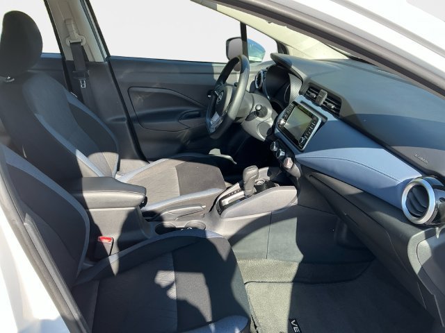 Used 2024 Nissan Versa SV FWD image 18