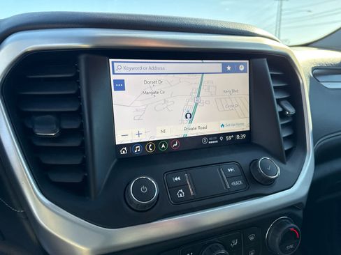 Certified 2023 GMC Acadia SLT w/ Preferred Package AWD/4WD image 18