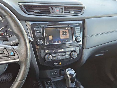 Used 2020 Nissan Rogue SL w/ Premium Package AWD/4WD image 28