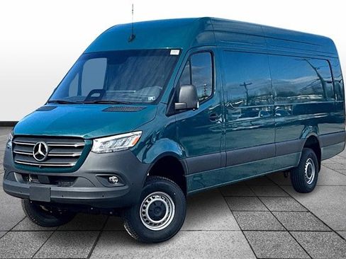 New 2025 Mercedes-Benz Sprinter 2500 image 2